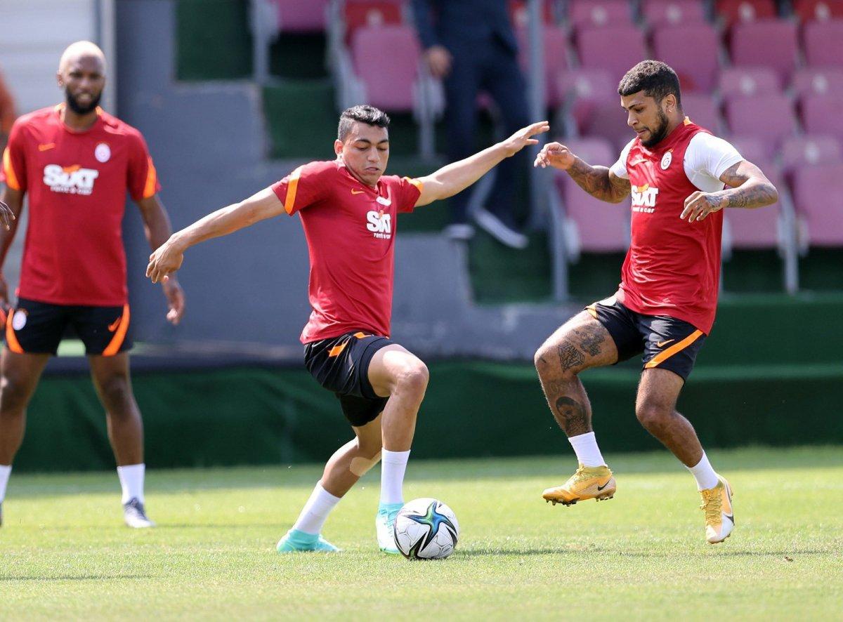 Galatasaray'ın Olympiakos maçı kamp kadrosu belli oldu