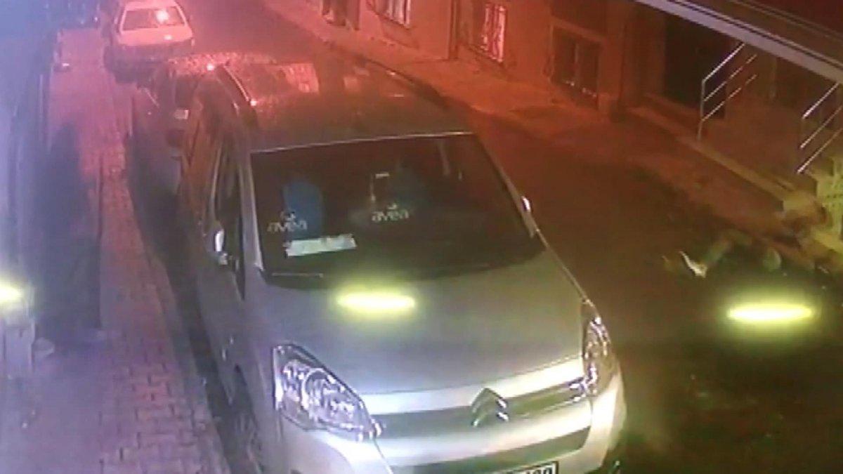 Esenler’de cep telefonunu gasbetmek istediği şahsı defalarca bıçakladı