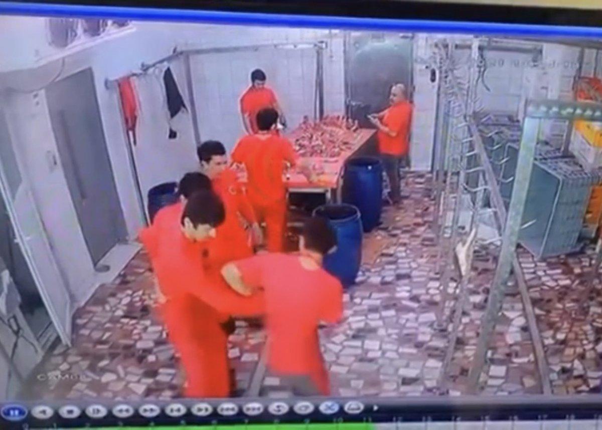 Kağıthane'de kasapta çalışan iş arkadaşını öldürdü