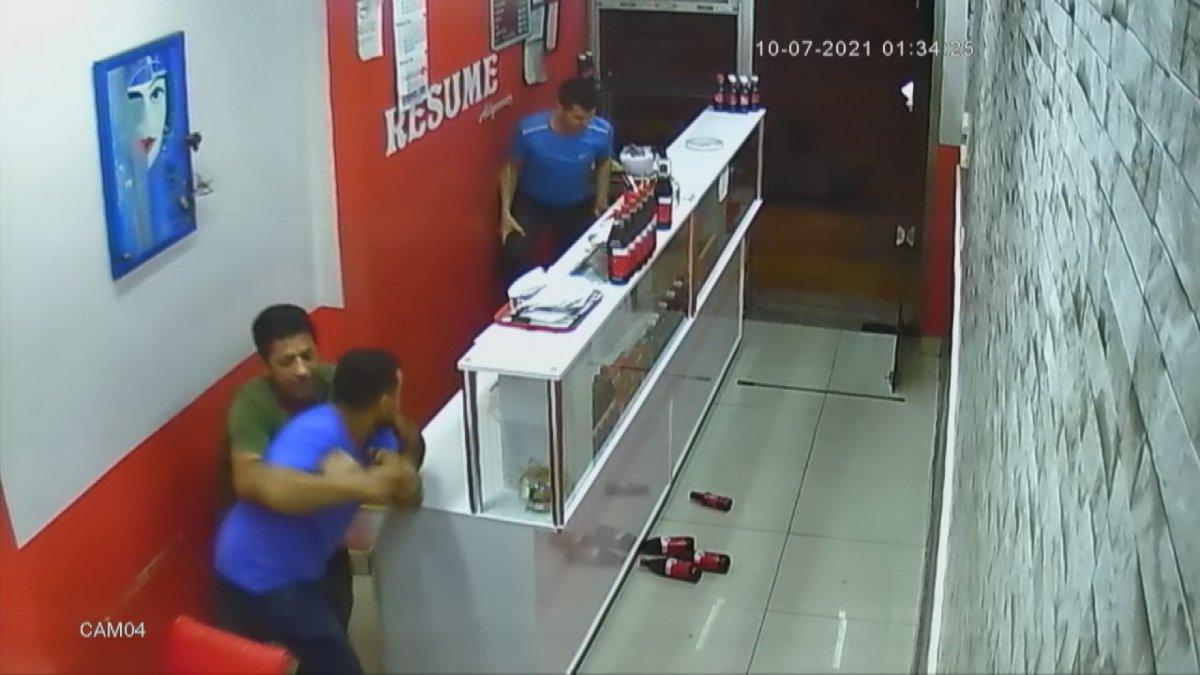 Zonguldak'ta yıllar önce husumet yaşadığı esnafı bıçakladı