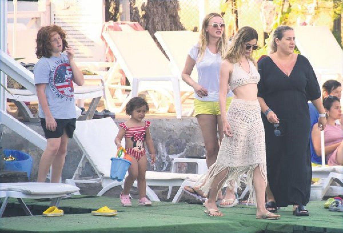 Meral Kaplan ile Kıvılcım Ural arkadaş oldu