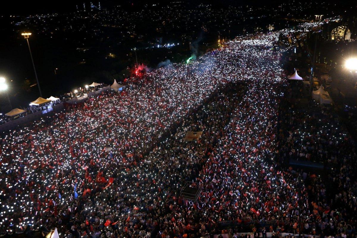 15 Temmuz mesajları 2021: Anlamlı, içten, duygusal şehitleri anma ve demokrasi sözleri
