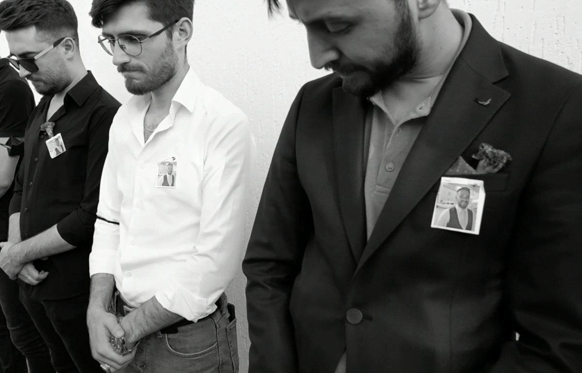 Bursa’da damadın üzerinde yumurta kırıp saman döktüler