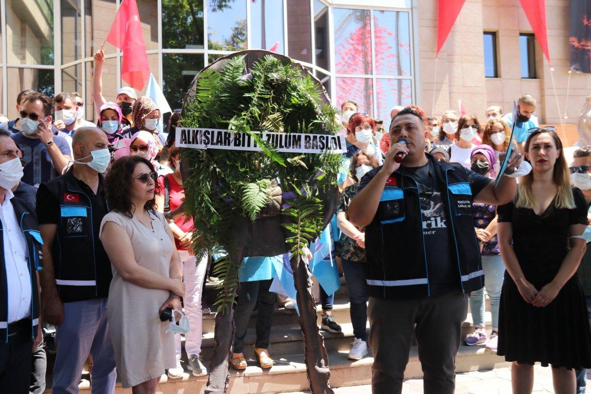 Eskişehir'de sağlıkçılardan ücretsiz toplu taşımanın kaldırılmasına alkışlı tepki