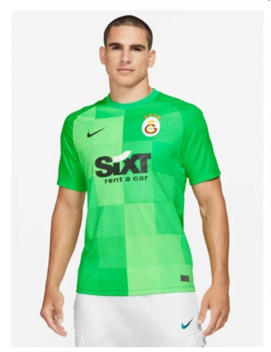 Galatasaray'ın yeni sezon forma fiyatları ne kadar? İşte fiyatları...