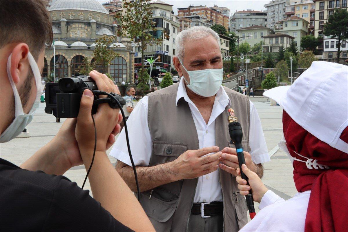 Rize'de, çocukların 15 Temmuz’u anlatan şiir ve resim sergisi açıldı