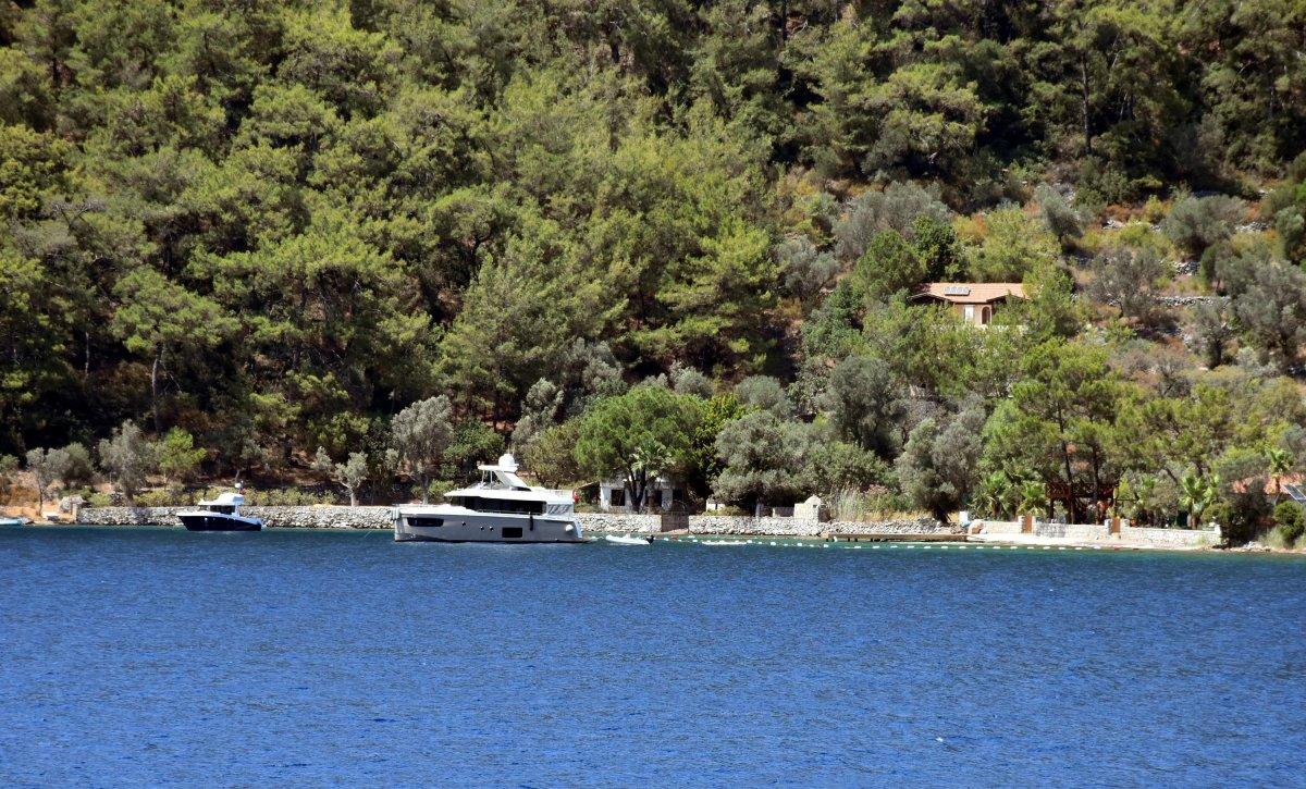 Şahan Gökbakar'dan kaçak iskele açıklaması