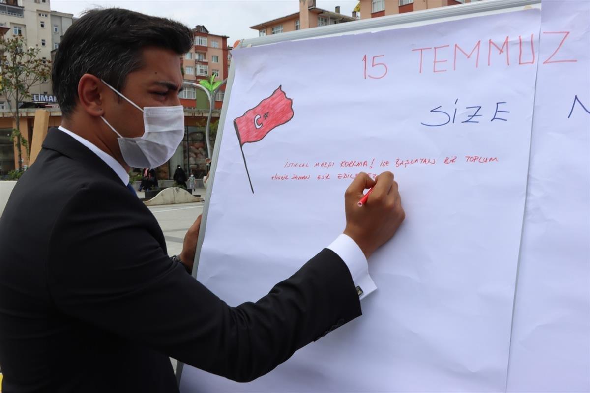 Rize'de, çocukların 15 Temmuz’u anlatan şiir ve resim sergisi açıldı