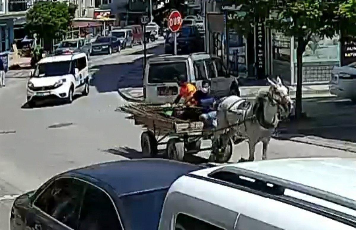 Bursa'da hırsızlar at arabasıyla kaçmaya çalıştı