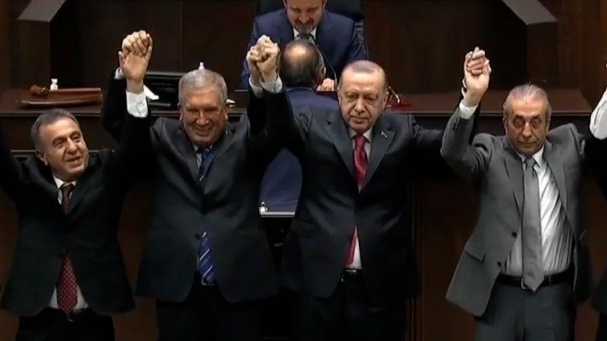 2 belediye başkanı AK Parti’ye geçti