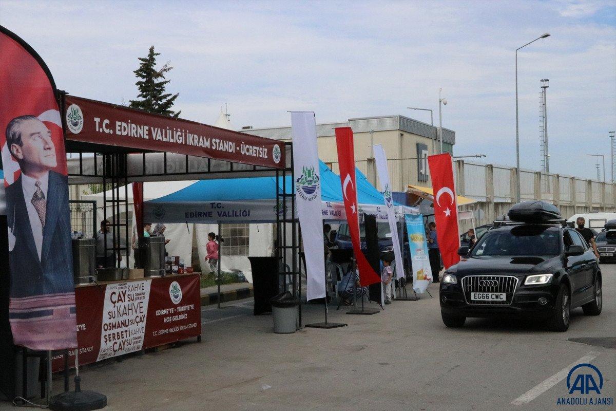 Gurbetçiler geliyor: Kapıkule’de bayram yoğunluğu