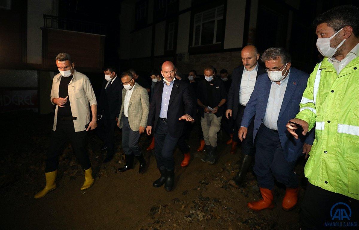 Cumhurbaşkanı Erdoğan'ın talimatıyla 3 bakan Rize'ye gitti