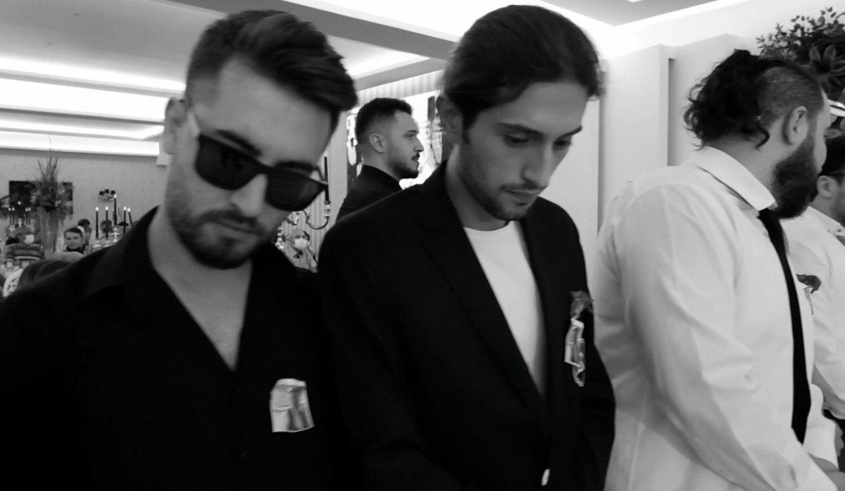 Bursa’da damadın üzerinde yumurta kırıp saman döktüler