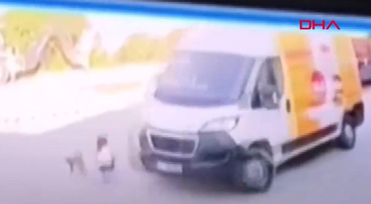 Silivri'de 4 yaşındaki çocuk kamyonetin altında kaldı