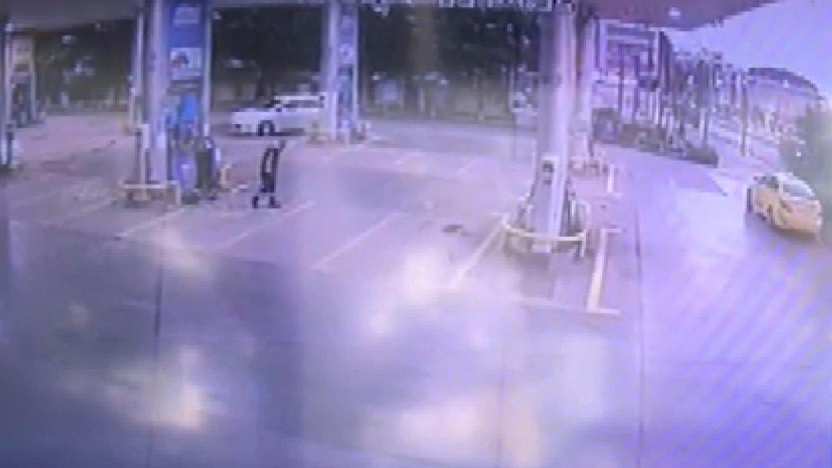 Üsküdar'da çatışmada arada kalan pompacının vurulma anı