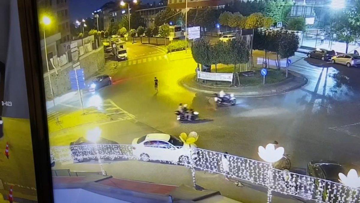 Güngören'de ehliyetsiz sürücü yayaya çarptı