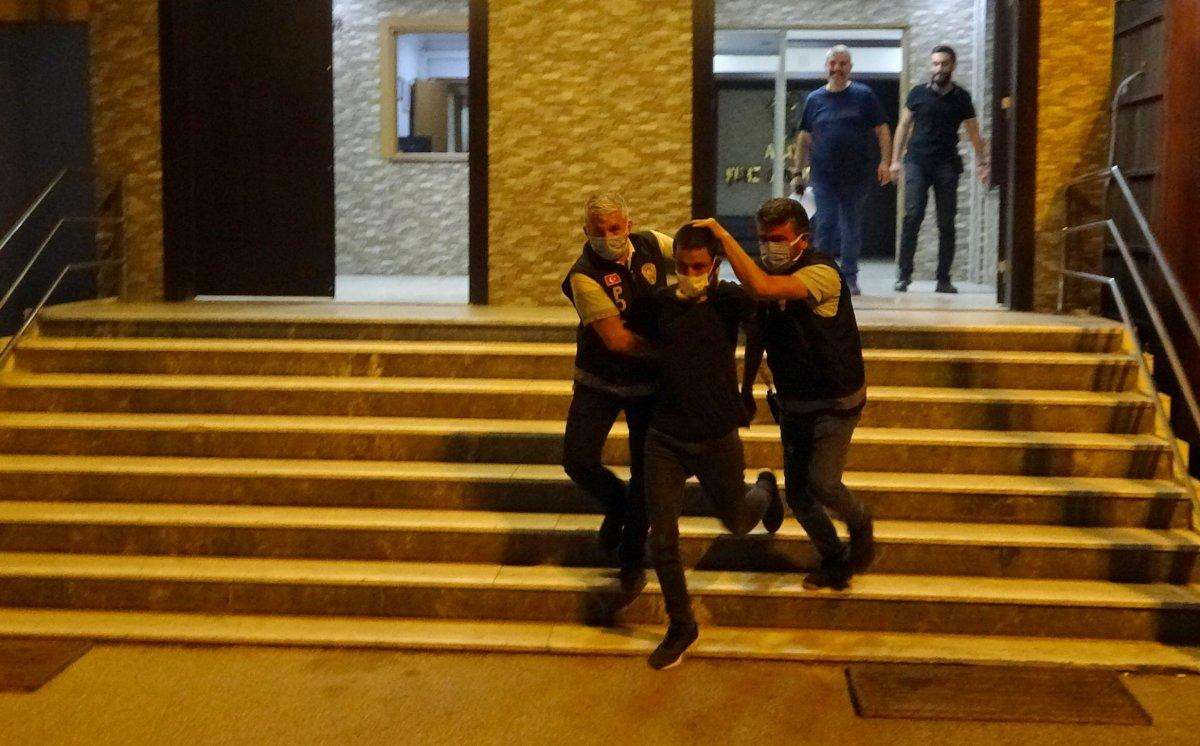 Eşini ve kayınbabasını öldüren şüpheli yakalandı
