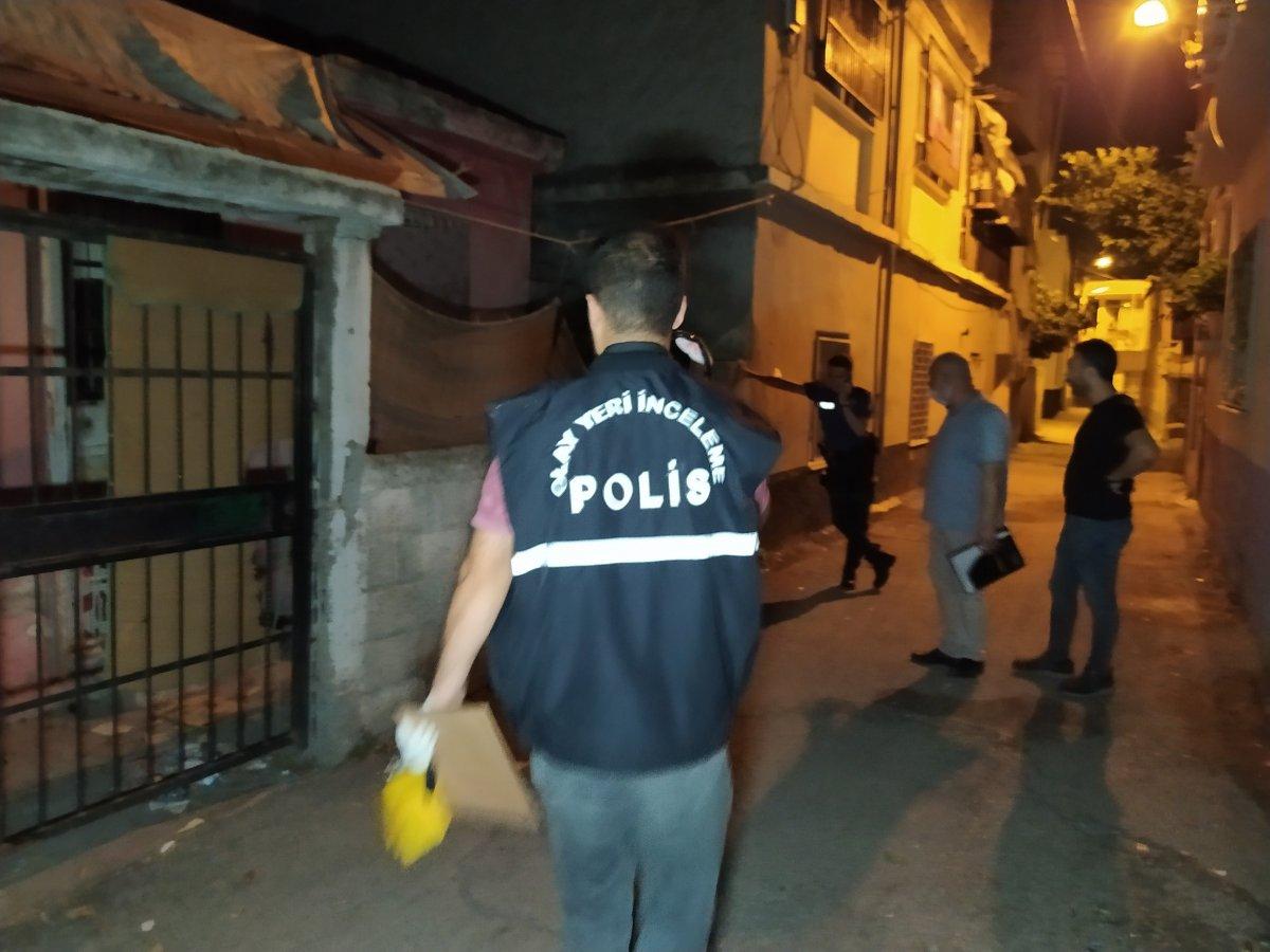 Adana'da polisin yanında havaya ateş açanlar yakalandı