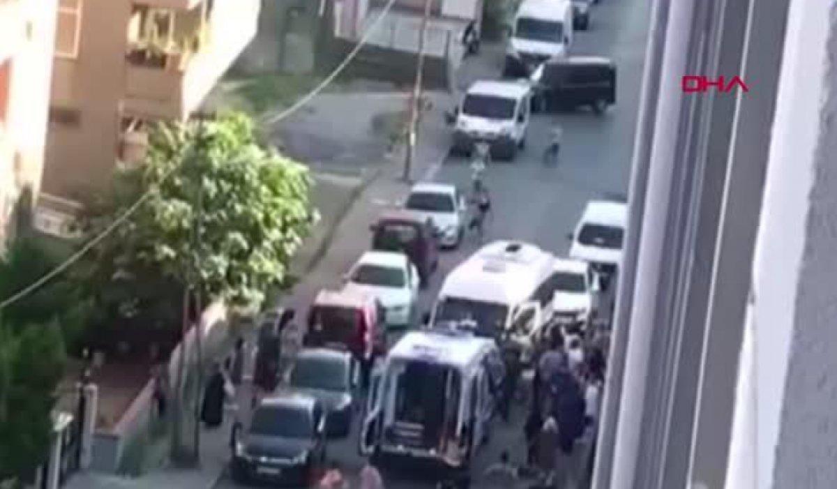 Maltepe'de servis minibüsü 8 yaşındaki çocuğa çarptı