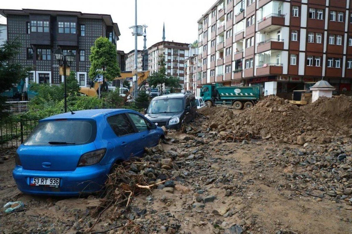 Rize'de sel felaketi nedeniyle hayatını kaybedenlerin sayısı
