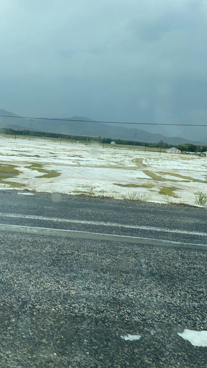 Erciş’e temmuz karı yağdı