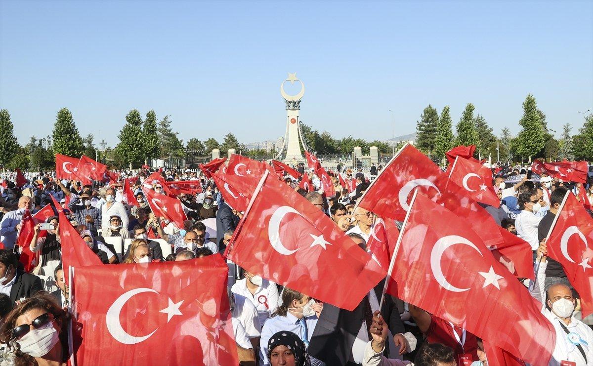 Cumhurbaşkanı Erdoğan: Millete silah çekenin affı olmaz