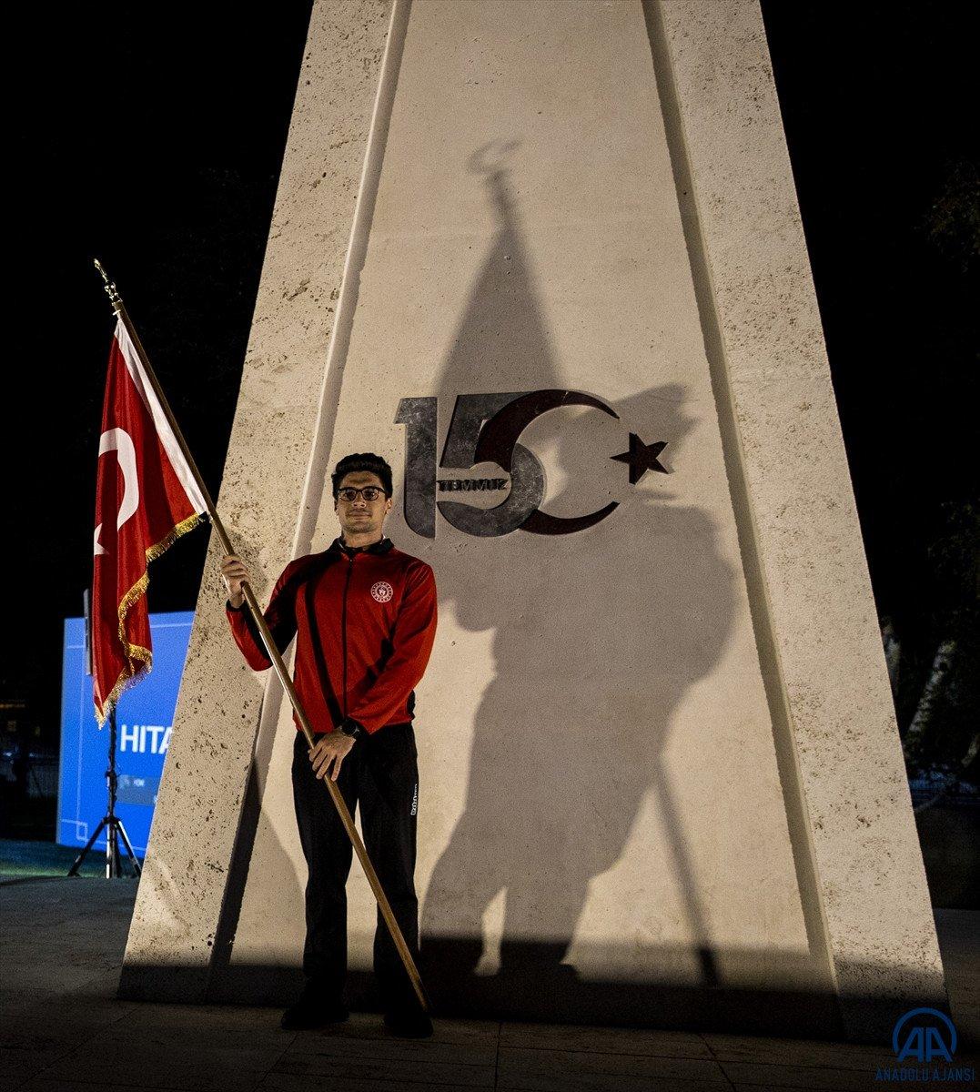 TBMM'de milli sporcuların demokrasi nöbeti