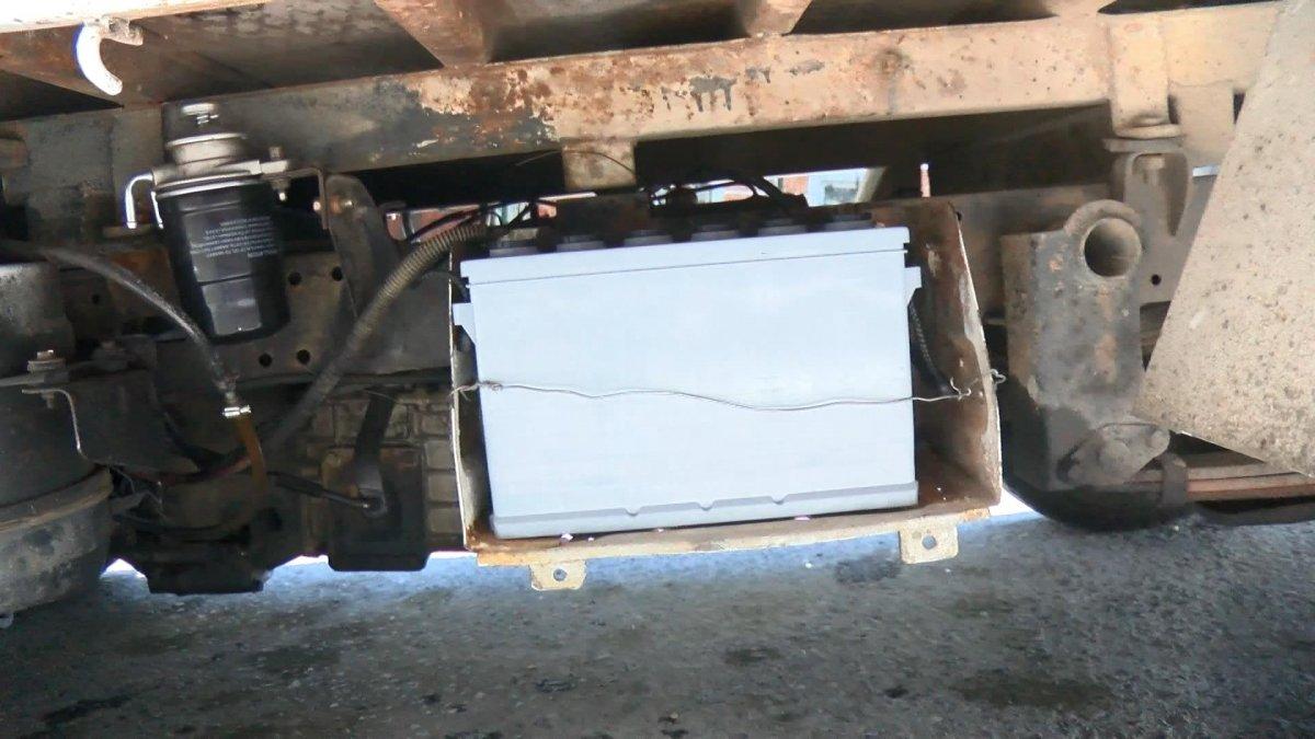 Esenyurt’ta 10 dakikada akü, cep telefonu, cüzdan çalan hırsız kamerada