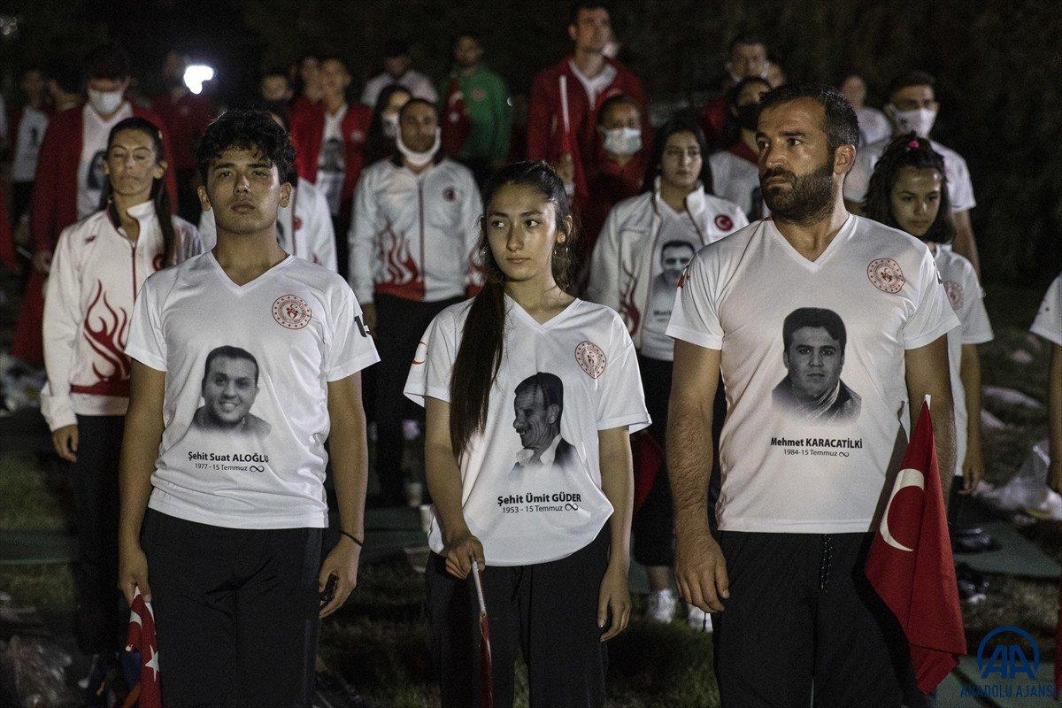 TBMM'de milli sporcuların demokrasi nöbeti