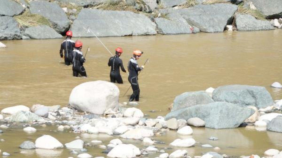 Rize'de sel felaketinde kaybolan iki kişi aranıyor
