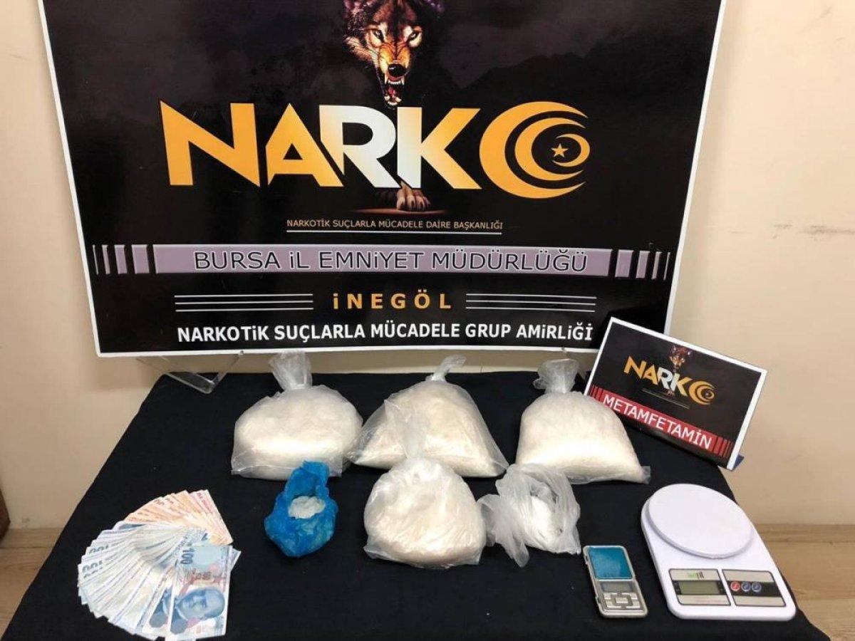 Bursa'da buzdolabına saklanmış uyuşturucu bulundu