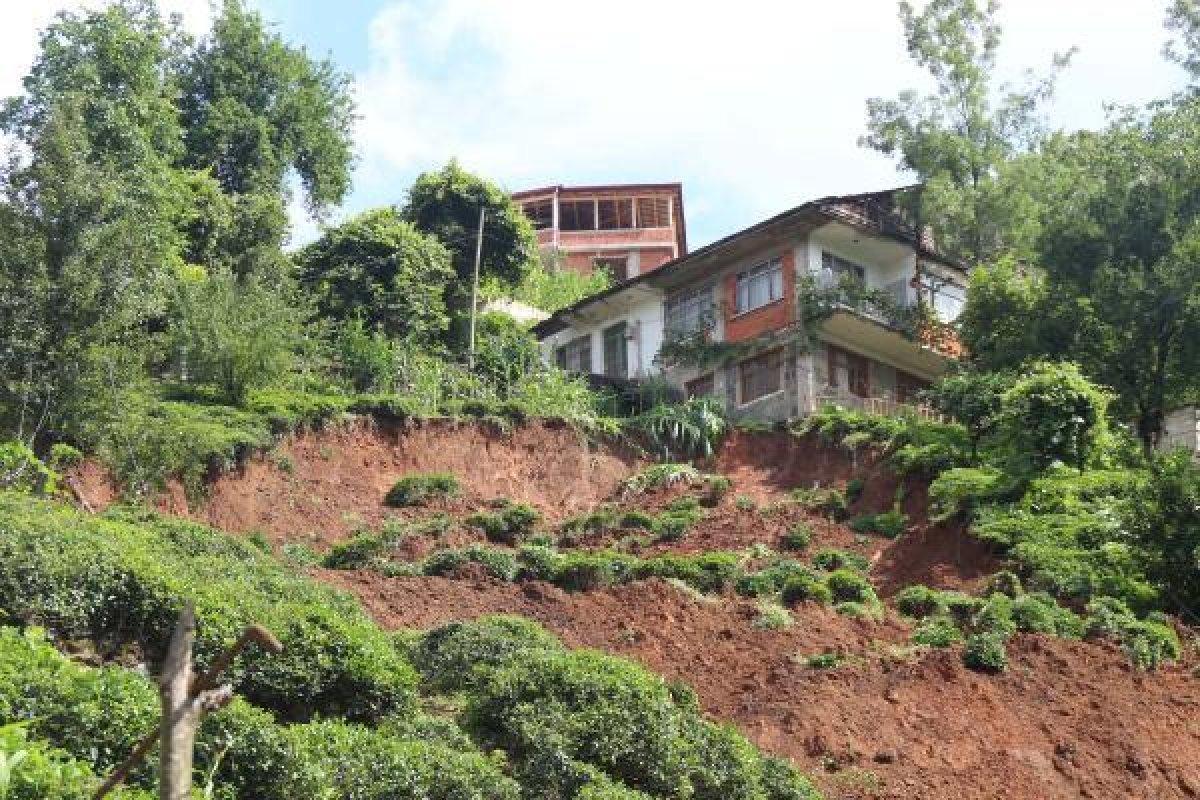 Rize'de sel felaketinde kaybolan iki kişi aranıyor