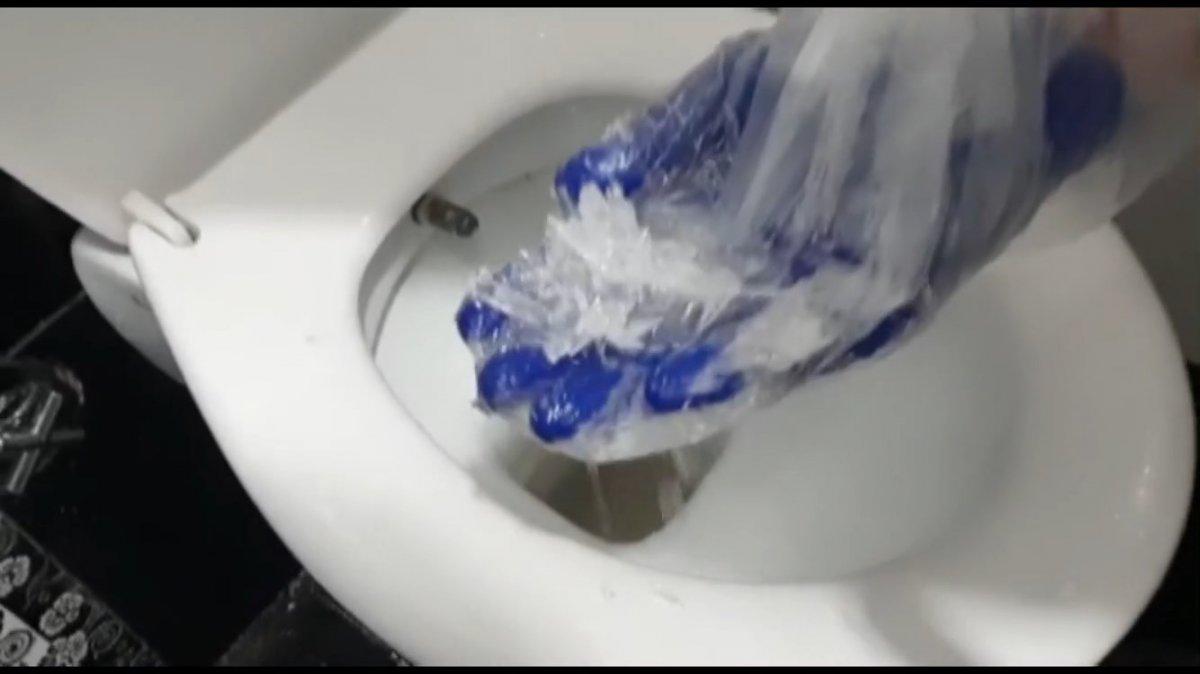 İstanbul’da uyuşturucuyu sıvılaştırıp içecek gibi saklayan şahıs tutuklandı