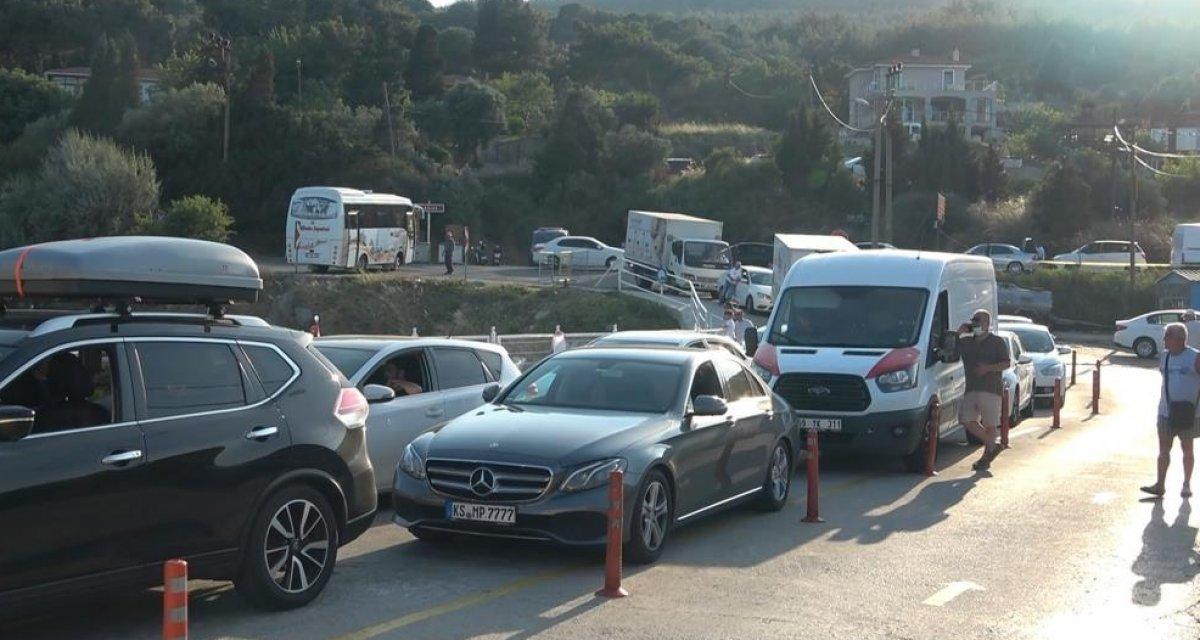 Tatilcilerin gözü kulağı Çanakkale Köprüsü'nde