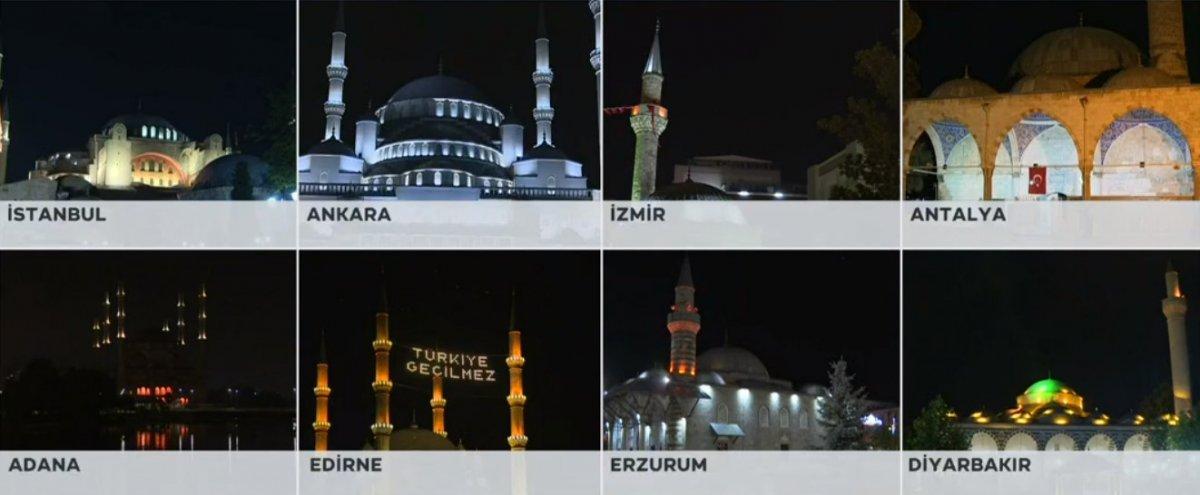 81 ilde camilerden sela sesleri yükseldi