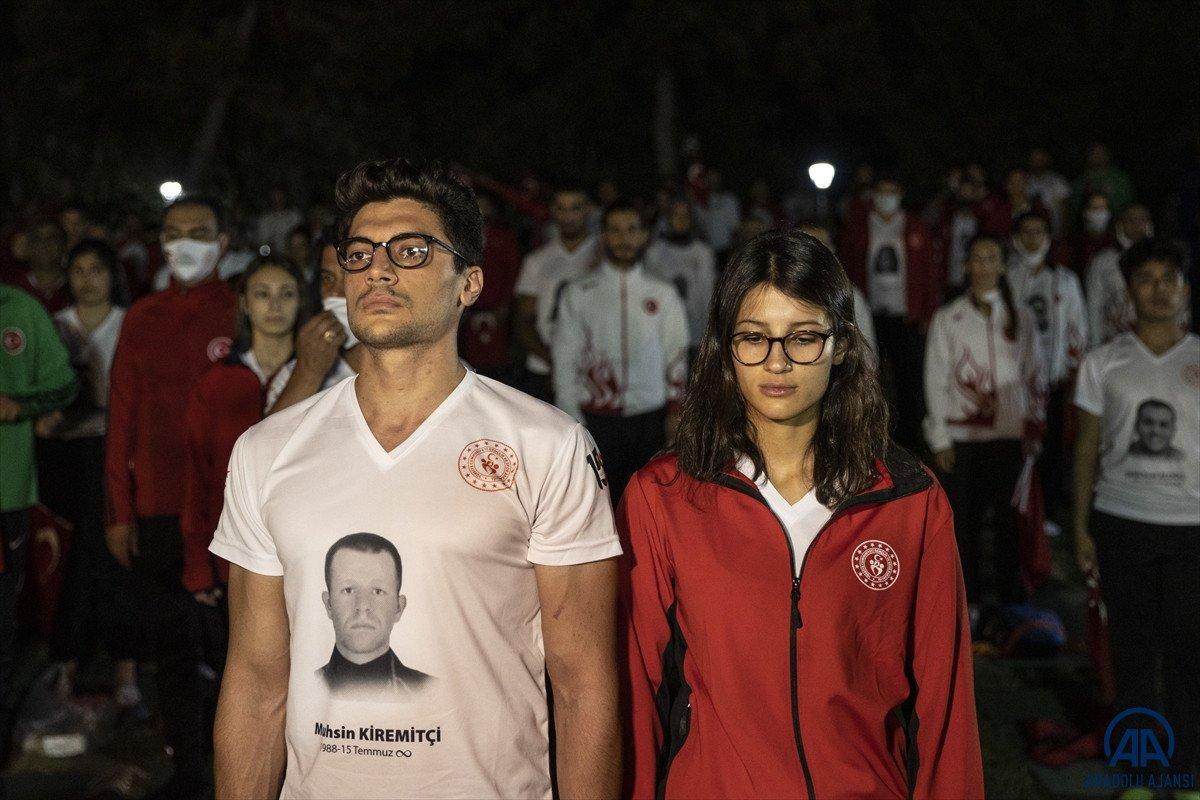 TBMM'de milli sporcuların demokrasi nöbeti