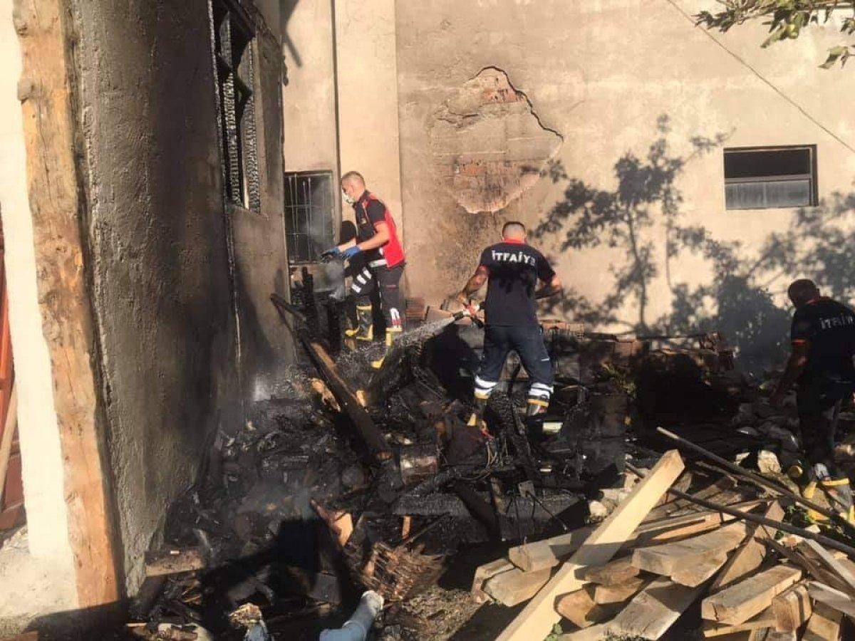 Çorum'da bir evde yangın çıktı