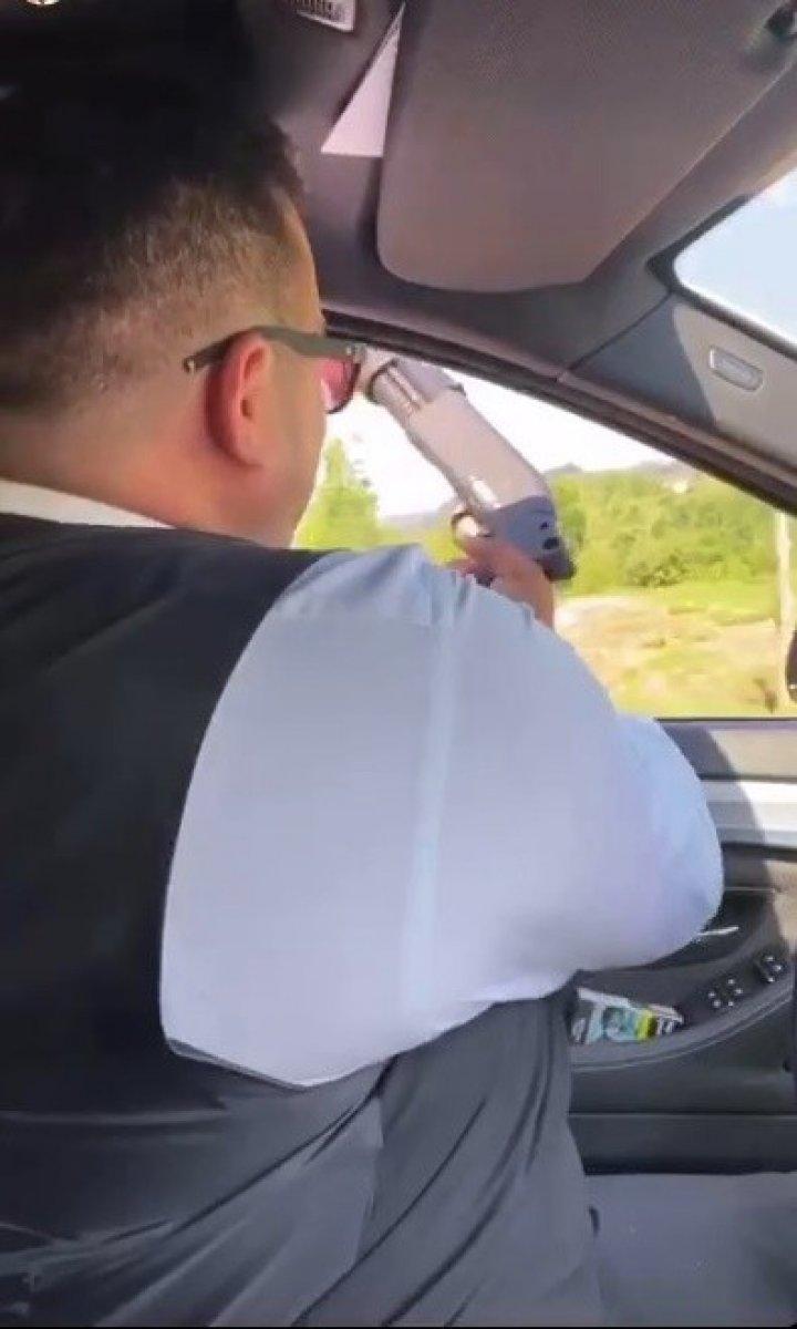 Sakarya'da magandalık yaptığı yetmedi, sosyal medyada da paylaştı