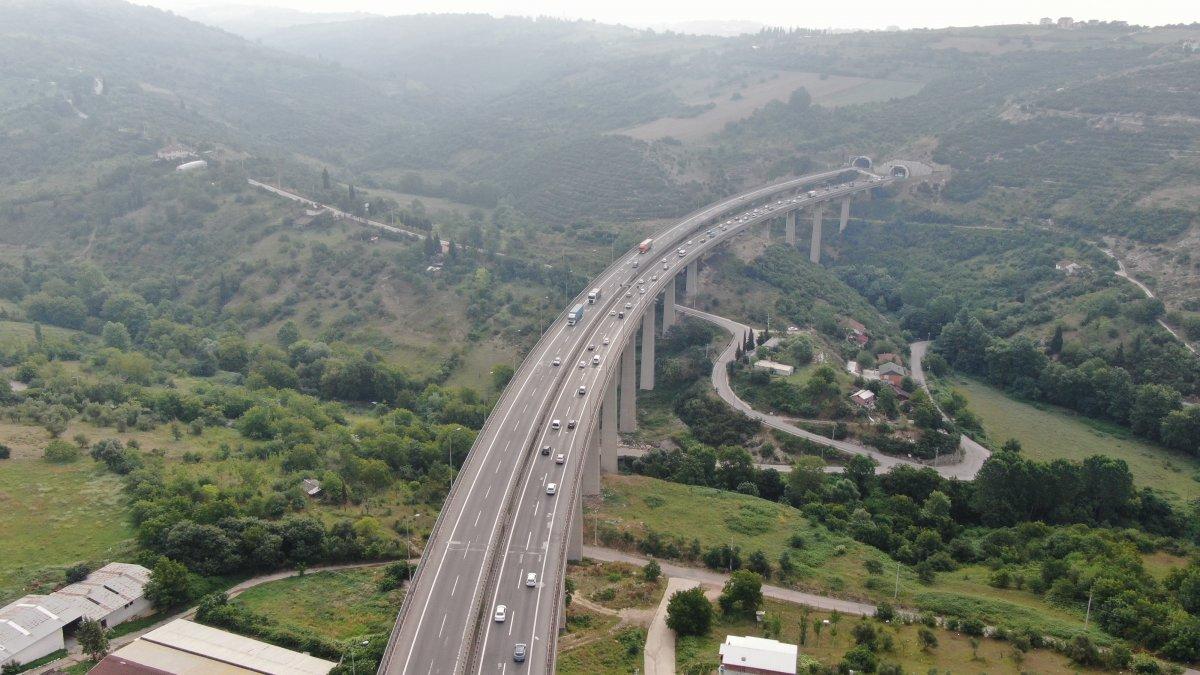 9 günlük bayram tatili başladı: TEM’de yoğunluk var