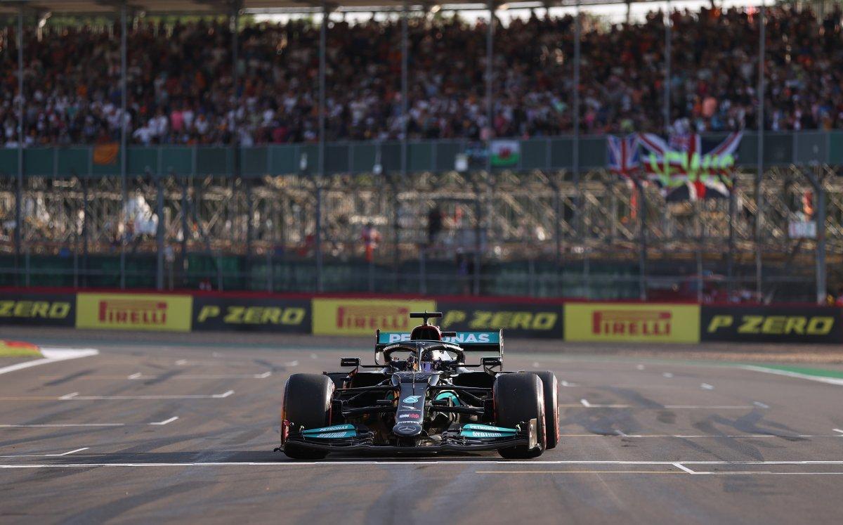 F1 Büyük Britanya Grand Prix'sinde sıralamada Lewis Hamilton galip