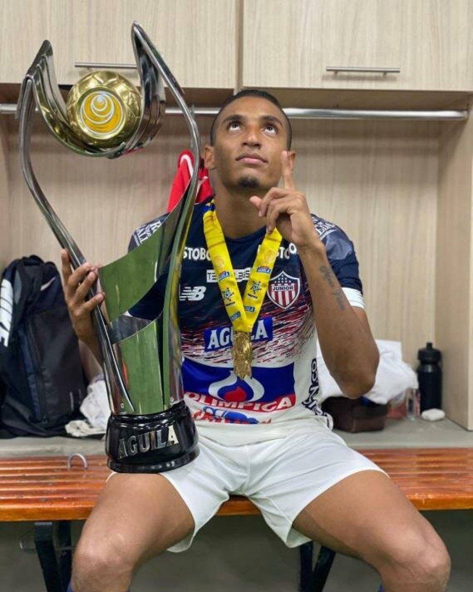 Trabzonspor listesine Fuentes'i aldı