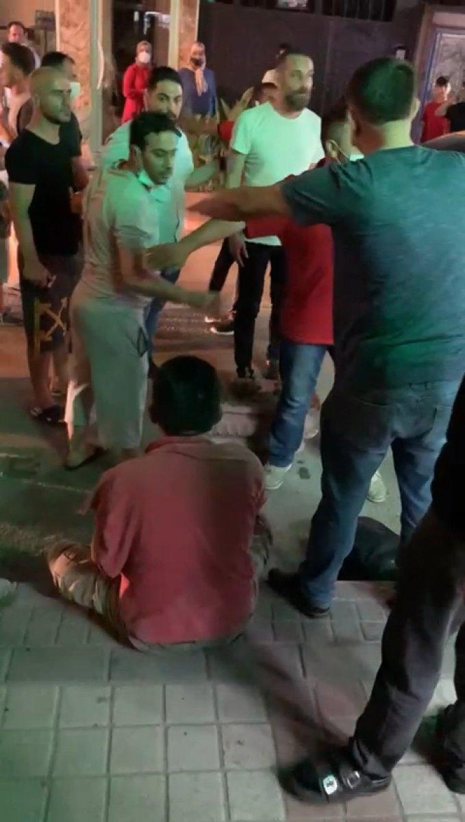 Bağcılar'da taciz iddiası: Şüpheliyi darbettiler