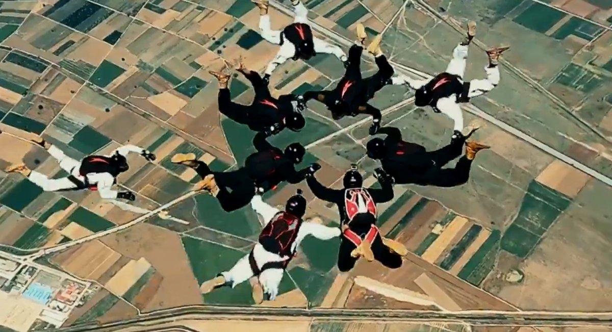 Gökyüzü Akıncıları’nın ‘Onlu Tutuşma Atlayışı’