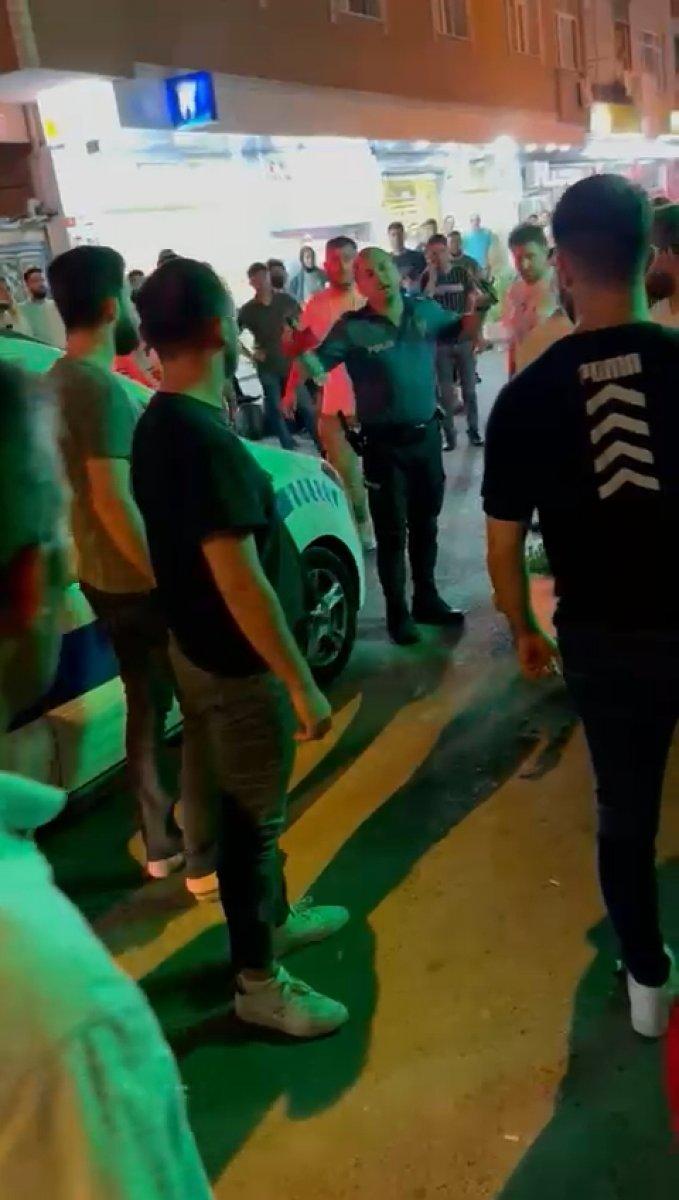 Bağcılar'da taciz iddiası: Şüpheliyi darbettiler