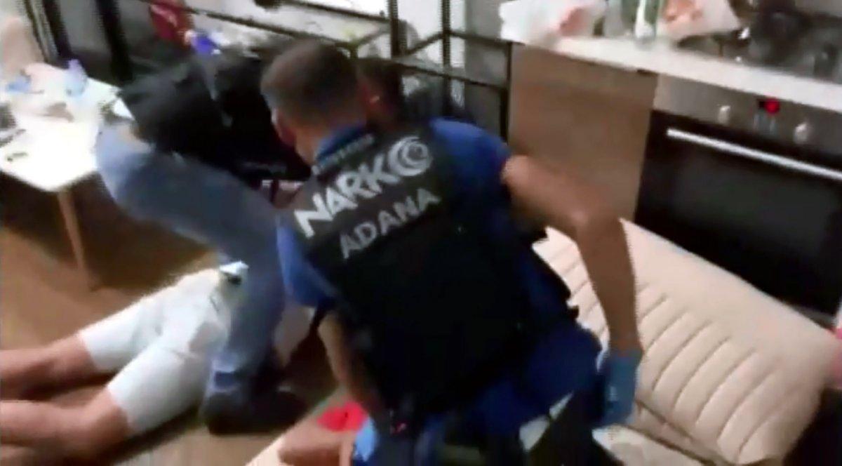 Adana'da şafak vakti narkotik baskını