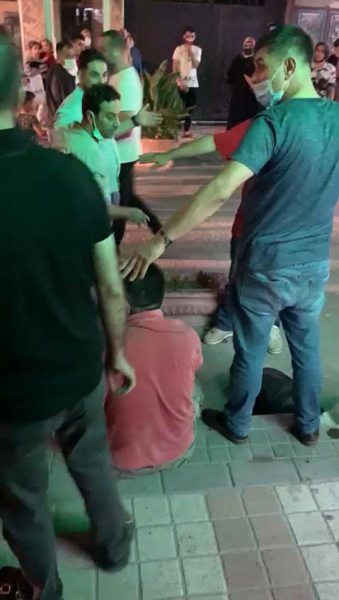 Bağcılar'da taciz iddiası: Şüpheliyi darbettiler