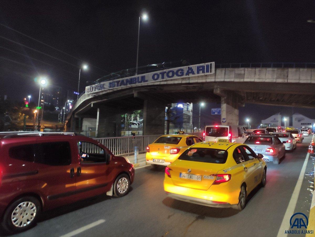 İstanbul otogarlarında bayram yoğunluğu