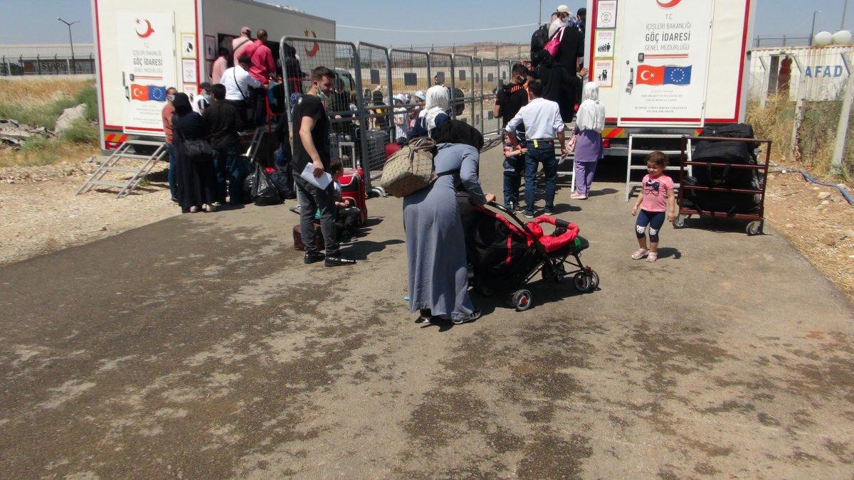 21 bin 500 Suriyeli bayram için ülkesine gitti
