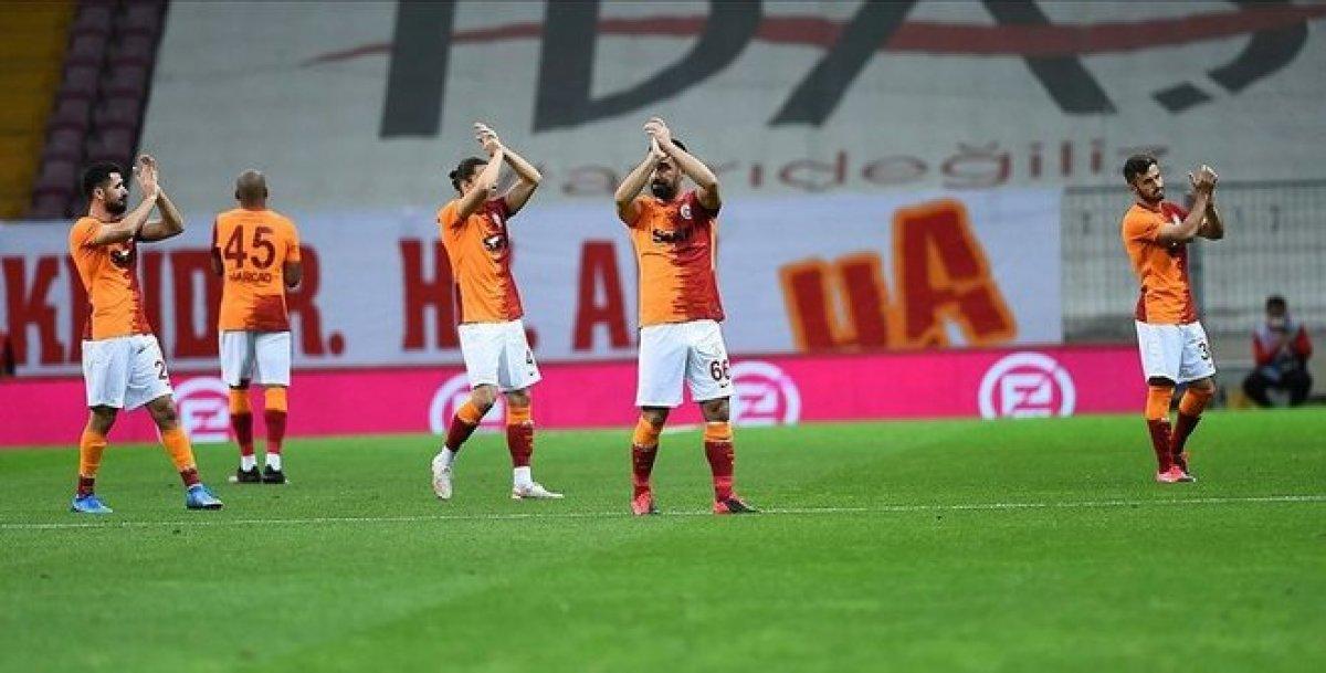Şifresiz yayın sürprizi! Galatasaray-PSV Eindhoven maçı ne zaman, saat kaçta, hangi kanalda?