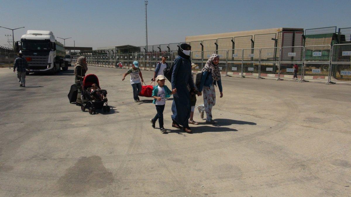 21 bin 500 Suriyeli bayram için ülkesine gitti